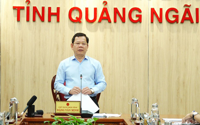 Chủ tịch UBND tỉnh Đặng Văn Minh thống nhất quyết tâm thực hiện mức tăng trưởng của từng lĩnh vực trong năm 2023. Ảnh Báo Quảng Ngãi