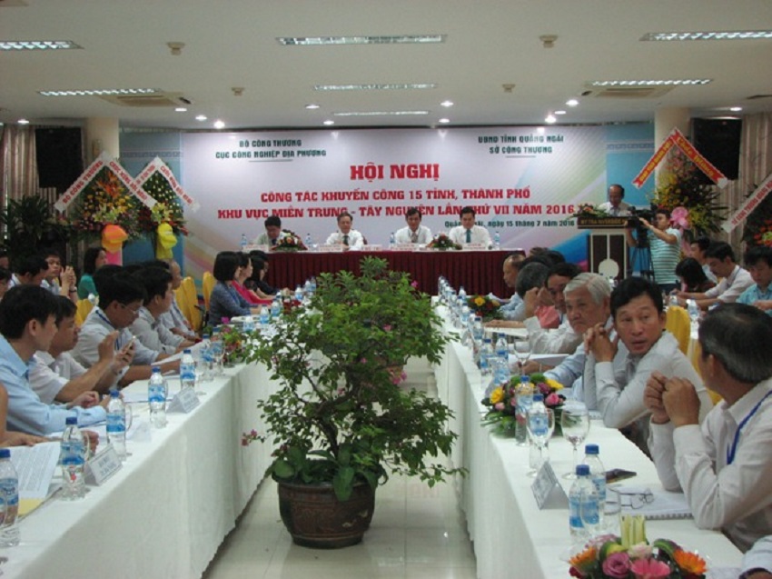 Quang cảnh khai mạc Hội nghị công tác khuyến công 15 tỉnh, thành phố khu vực miền Trung - Tây Nguyên lần thứ VII