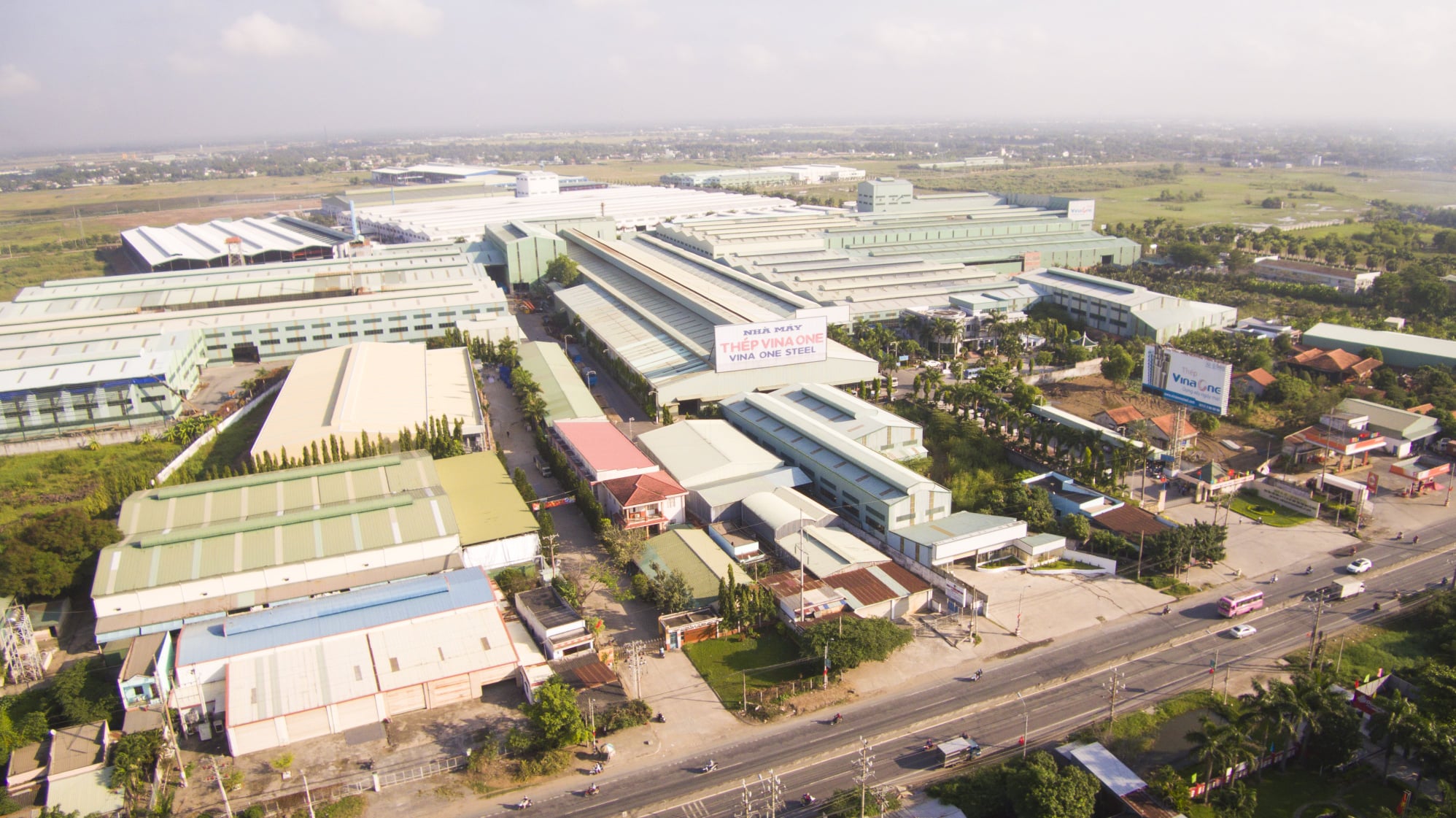 Công ty Cổ phần sản xuất sắt thép VINA ONE thông báo các địa điểm bán tôn bình ổn giá tại Quảng Ngãi