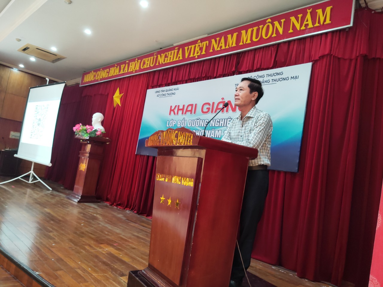 Khai giảng lớp Tập huấn nghiệp vụ quản lý chợ năm 2022 trên địa bàn tỉnh Quảng Ngãi