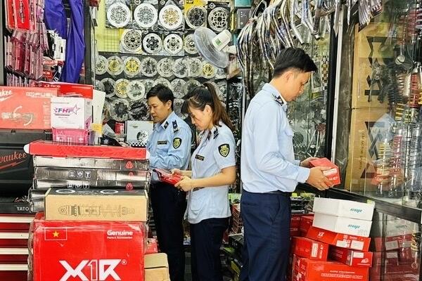 Quảng Ngãi: Đội QLTT số 2 tăng cường hoạt động kiểm tra, xử lý hàng hóa  giả mạo nhãn hiệu