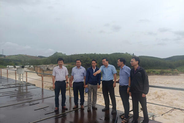Sở Công Thương tỉnh Quảng Ngãi kiểm tra hiện trạng công trình thủy điện đã vận hành; kiểm tra, làm việc liên quan về đầu tư TBA 110kV Đăk Glei, tiến độ thực hiện dự án điện mặt trời trên địa bàn khu vực phía Tây tỉnh